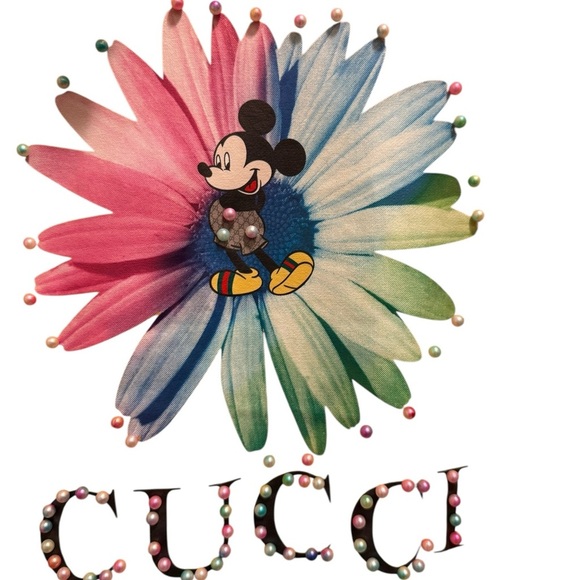 Graphic Sweatshirt with Mickey Mouse beautifully colorful, looks like a real. - Picture 11 of 11